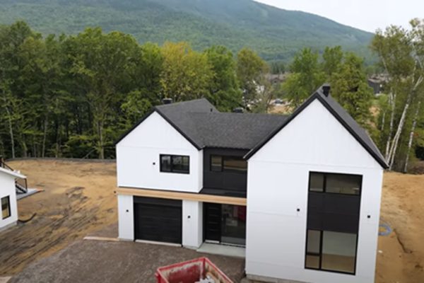 LUXUEUX COTTAGE BEAUPRÉ #2 VOYEZ NOTRE VIDÉO DISPONIBLE