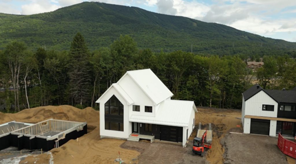 Luxueux Cottage Beaupré Voyez notre vidéo disponible Luxueux Cottage Beaupré Voyez notre vidéo disponible